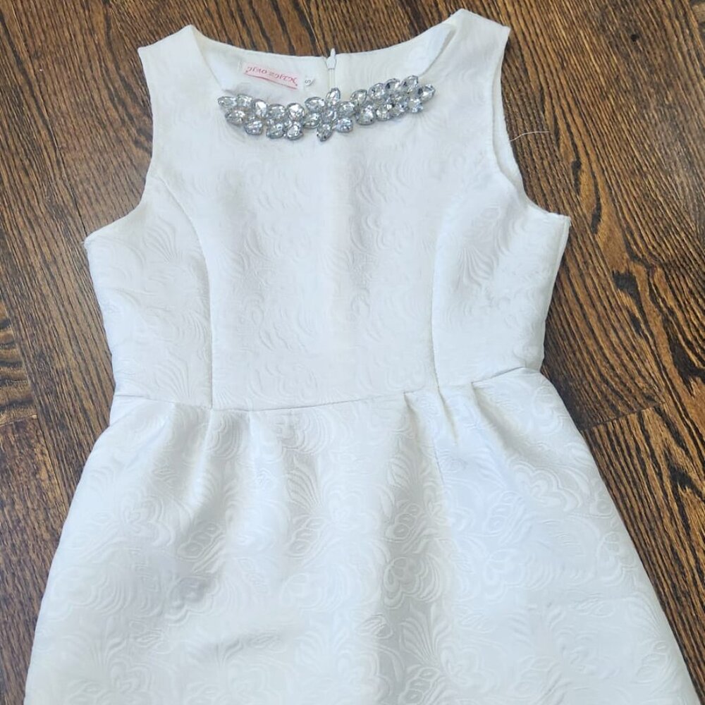 HAO ZHEN WHITE DRESS SIZE SMALL